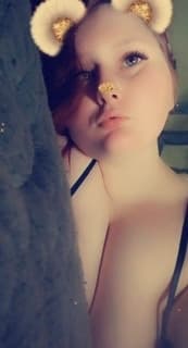 Salem Fox OnlyFans creator