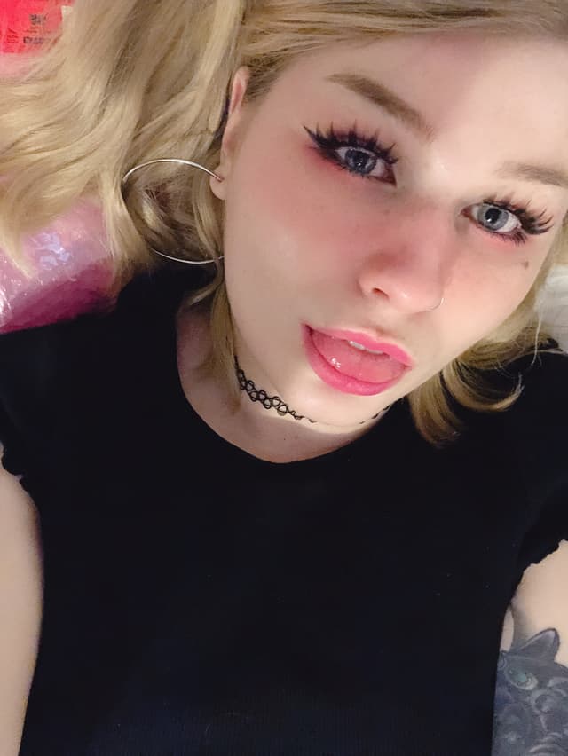 Milky OnlyFans creator