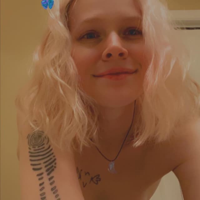 fire 🗡 OnlyFans creator