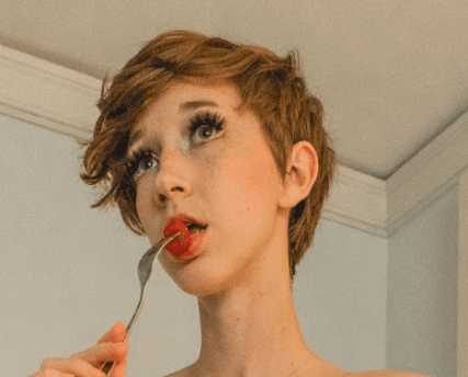 Alice White ~ ASK ABOUT THE FOX FAM OnlyFans creator