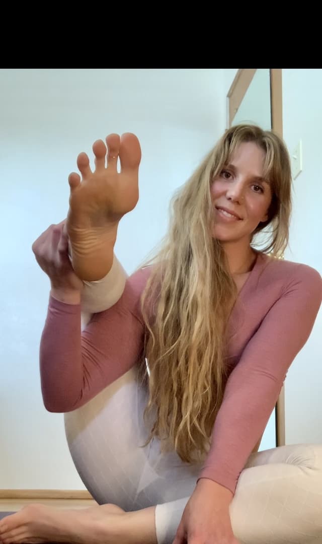 Nina Alder OnlyFans creator