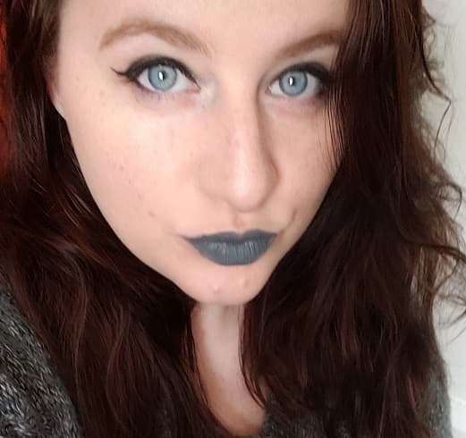 Lily Starr OnlyFans creator