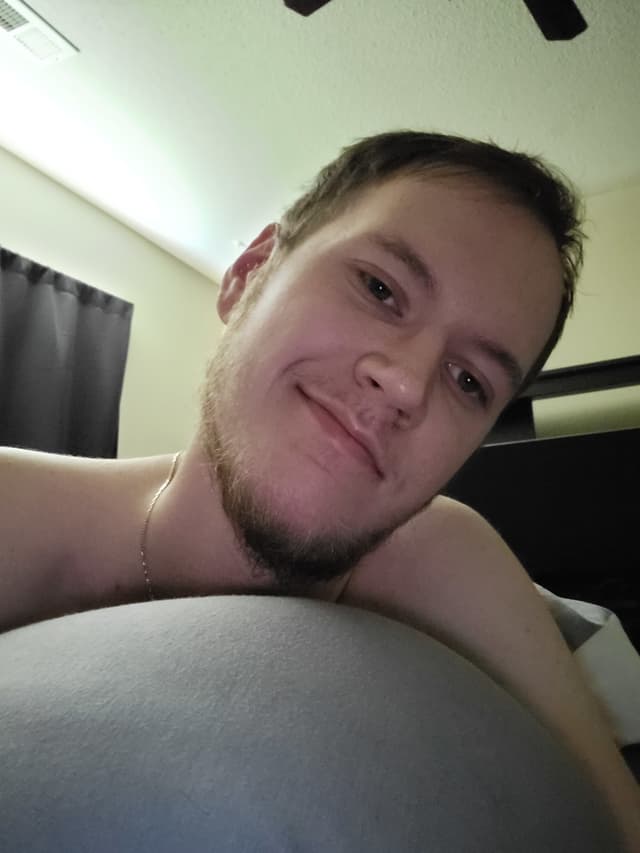 HuslinGaymer OnlyFans creator