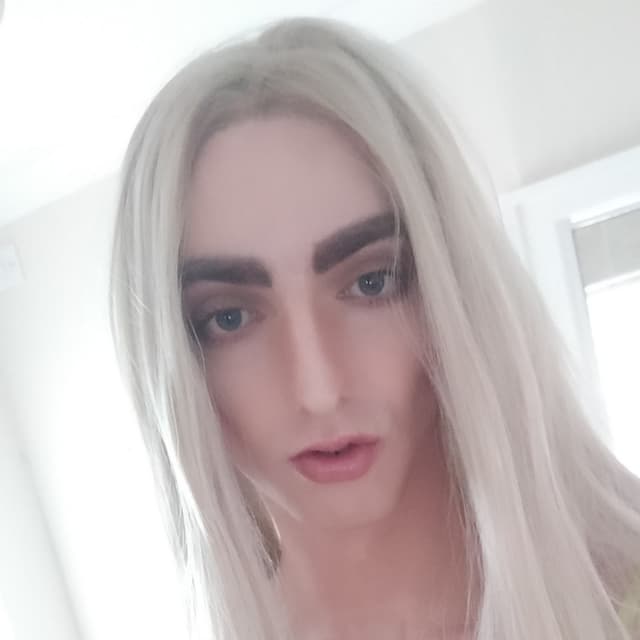 Ellie D OnlyFans creator