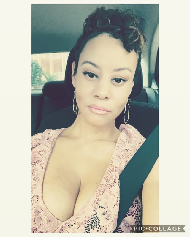 u55702440 OnlyFans creator