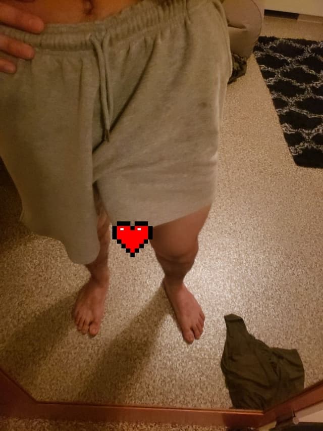 DormRoomDom OnlyFans creator