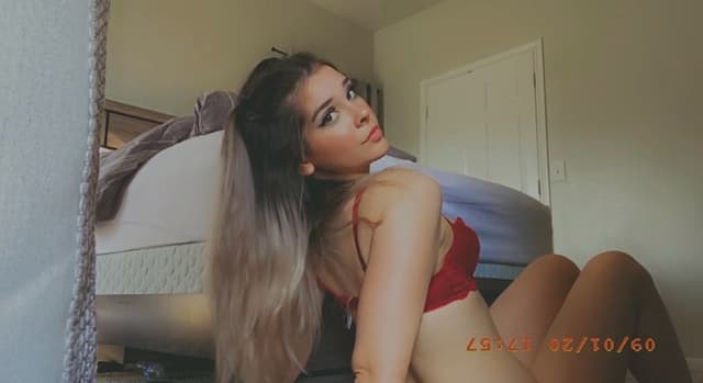 Halsey OnlyFans creator