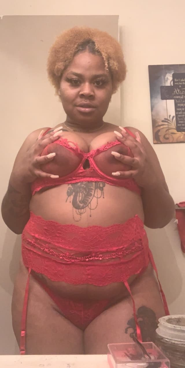 Kitty🐱🍭 OnlyFans creator