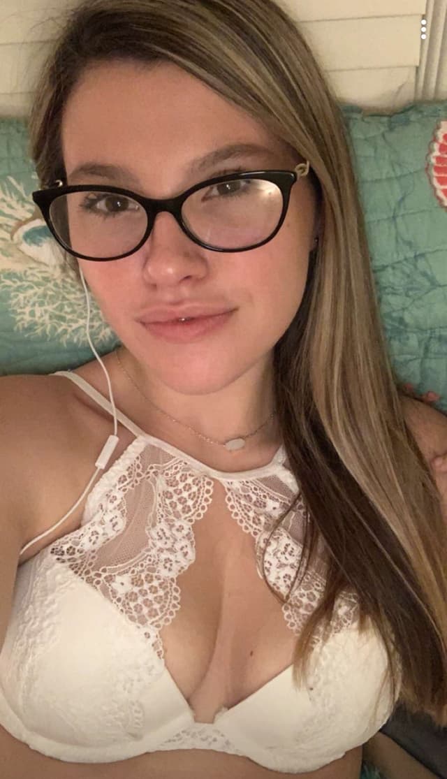 BeccaBarnes OnlyFans creator