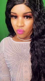 HollywoodAnna OnlyFans creator