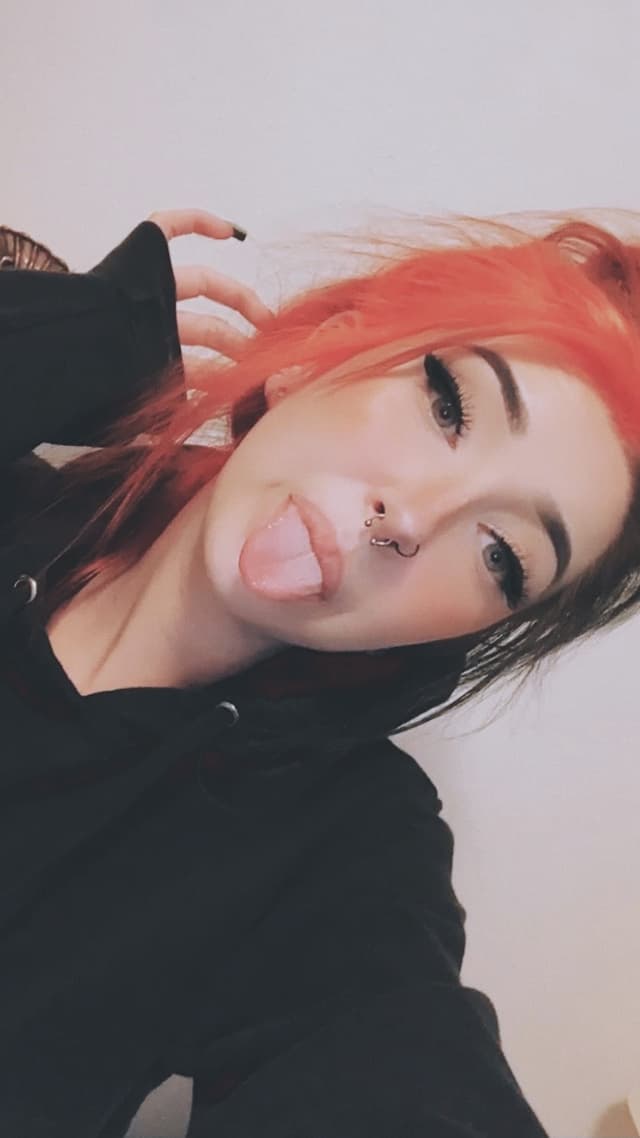 Little Peachy Mama OnlyFans creator