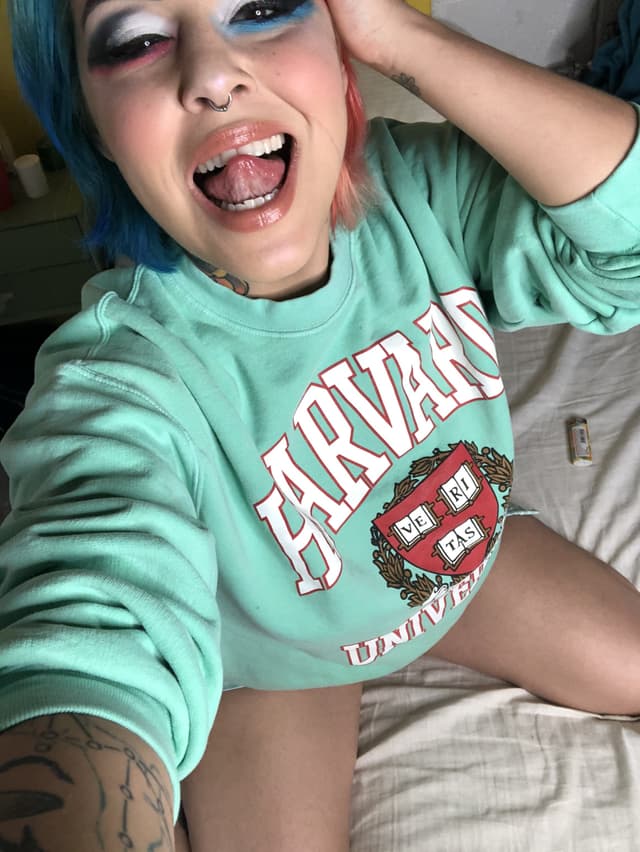 Winnie K OnlyFans creator