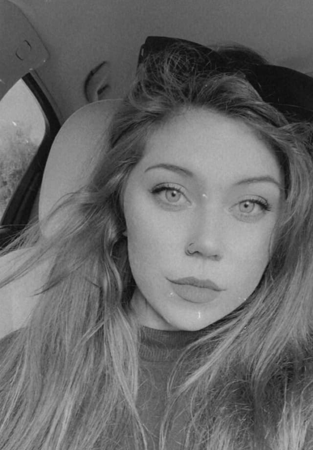 Lex 🤫 OnlyFans creator