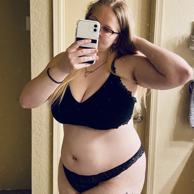 Sarah Rose OnlyFans creator