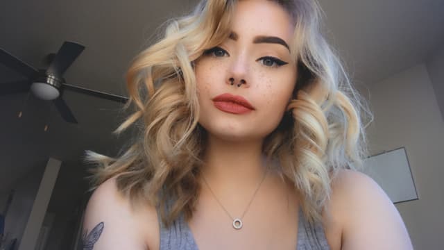 Rianne May OnlyFans creator