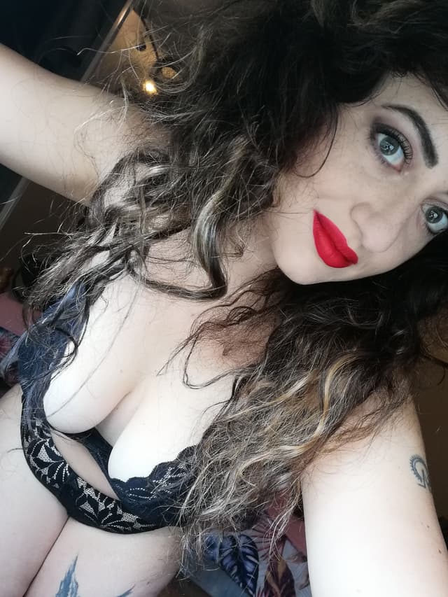 👅Athena Axthon😍💋💋👅 OnlyFans creator