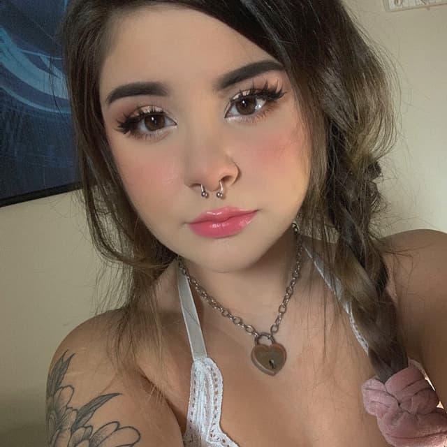 Luna Joy OnlyFans creator