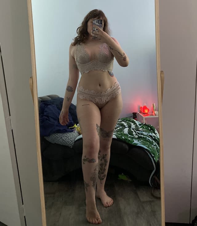 absynthe OnlyFans creator