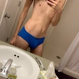 Latinx8oy OnlyFans creator