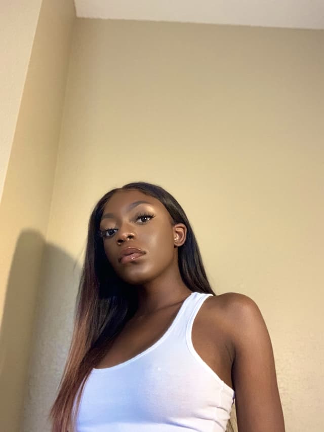 𝓟𝓻𝓲𝓷𝓬𝓮𝓼𝓼 𝓡𝓪𝔂𝓿𝓷 🍒 OnlyFans creator