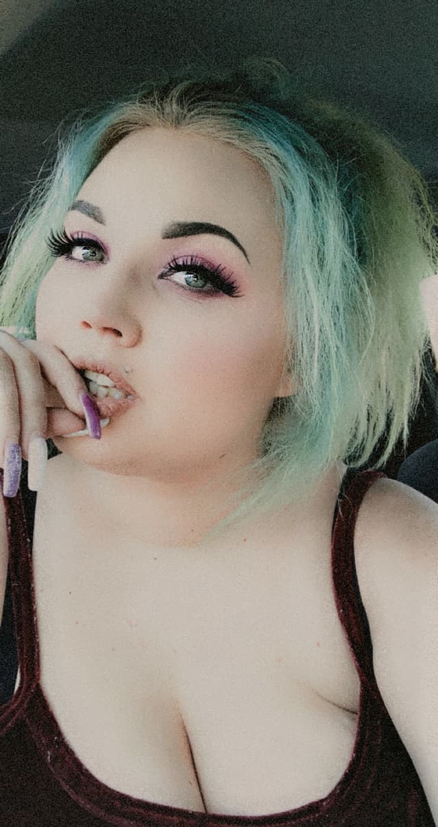 Hohey143 OnlyFans creator