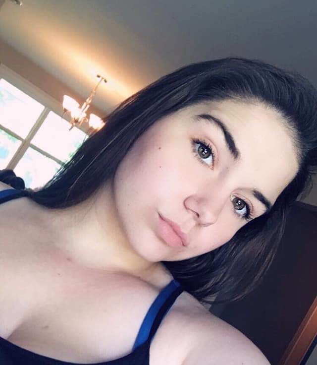 Elle Dalentine OnlyFans creator