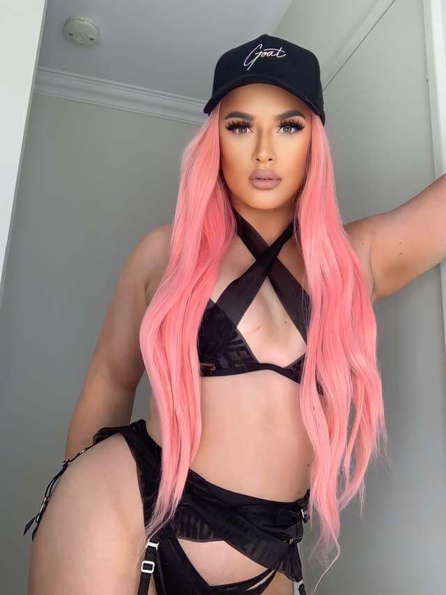 Tyi Starr ( Top 0.6% ) OnlyFans creator