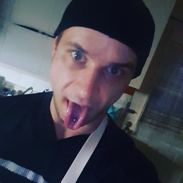 u759730 OnlyFans creator