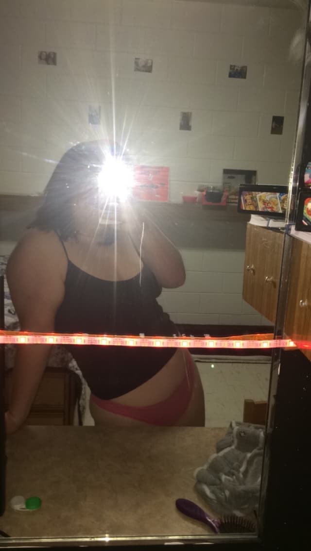 Chloe Armstrong OnlyFans creator