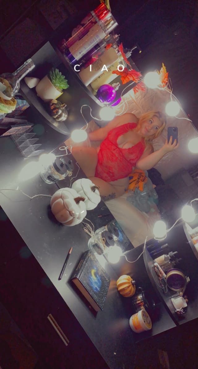 resortsquarts OnlyFans creator