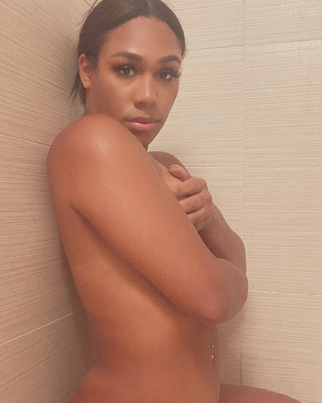 Selene Santos OnlyFans creator