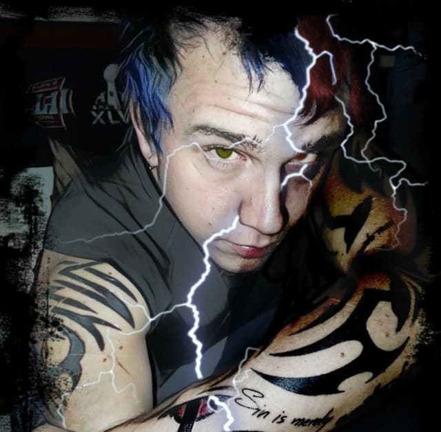 Σκοτεινός άγγελος OnlyFans creator