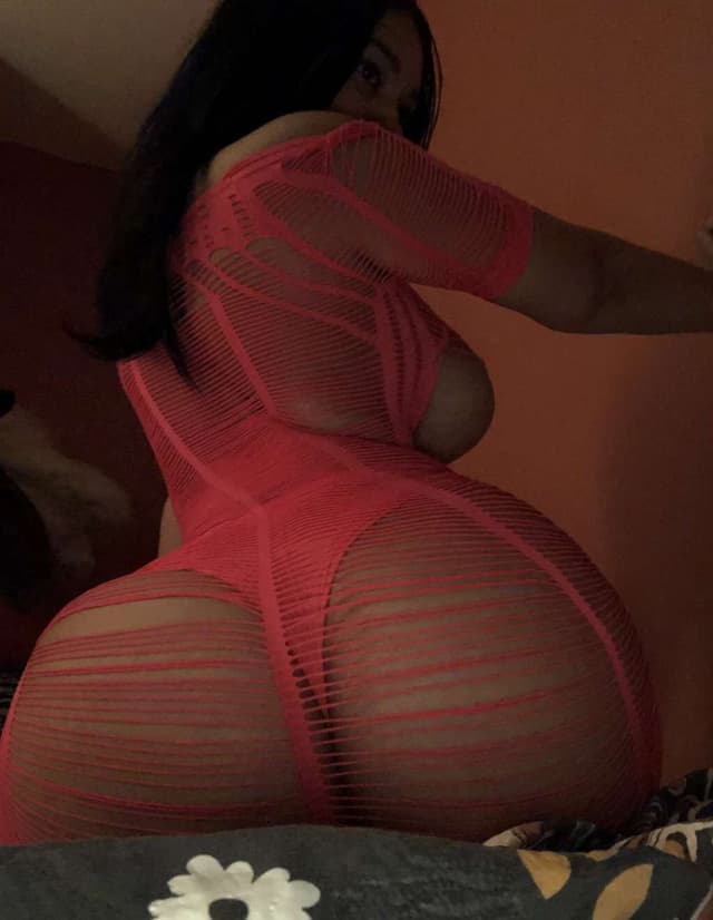 GlowinXXX OnlyFans creator