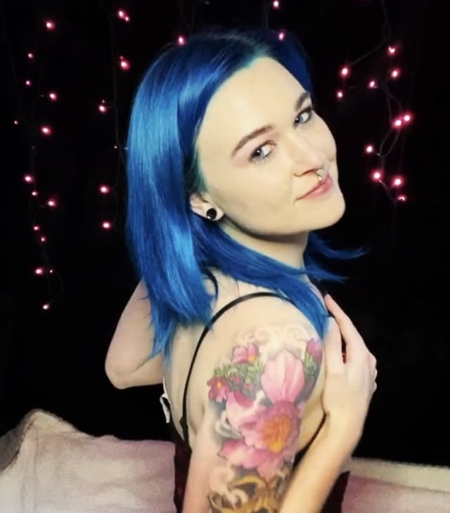 PorcelainBabyy OnlyFans creator