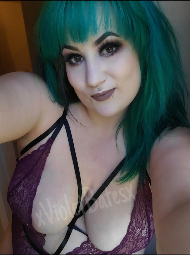 xVioletBatesX OnlyFans creator