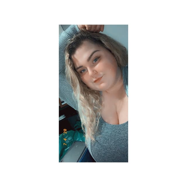 Sara 💦 OnlyFans creator