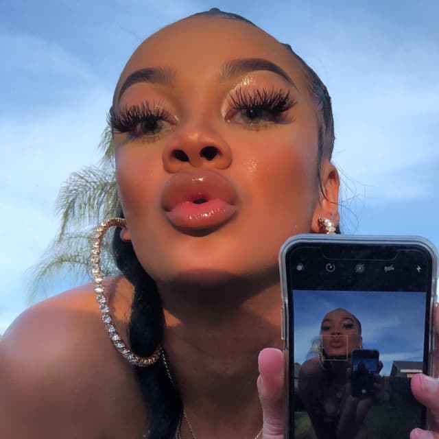 m!lkmaid OnlyFans creator